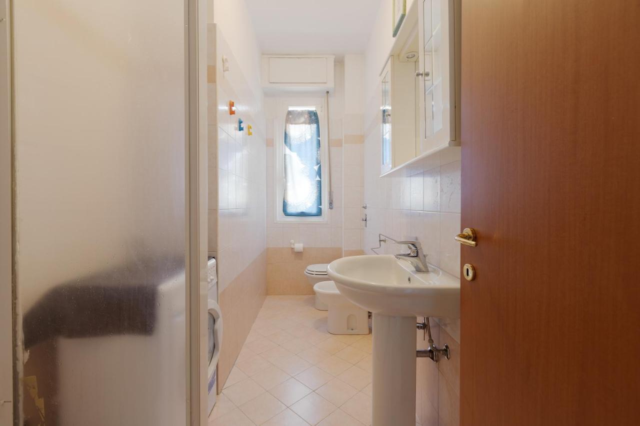 מילאנו Apartment With Balcony - 50 M Far From M1 Pasteur מראה חיצוני תמונה
